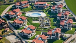 Taşyapı Reşadiye Evleri Hazır Rulo Çim Uygulaması